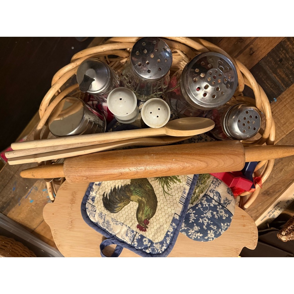 Farmhouse Kitchen Bundle Rolling Pin Wicker Basket Shakers Cutting Board Decor